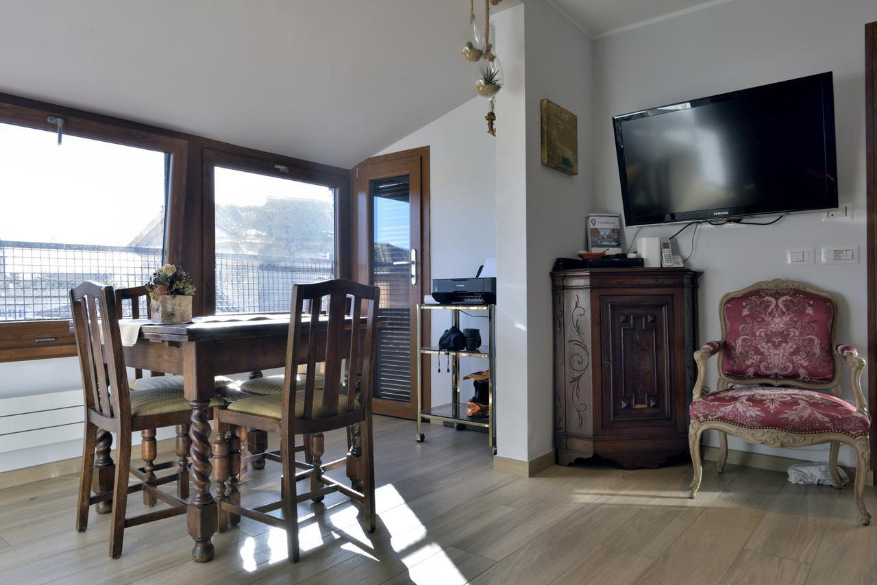 דירות רומא Irex Via Del Corso Private Attico With Jacuzzi מראה חיצוני תמונה
